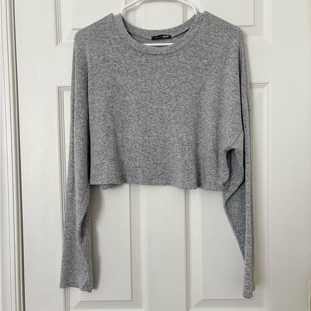 Gray Long Sleeve Crop Top
